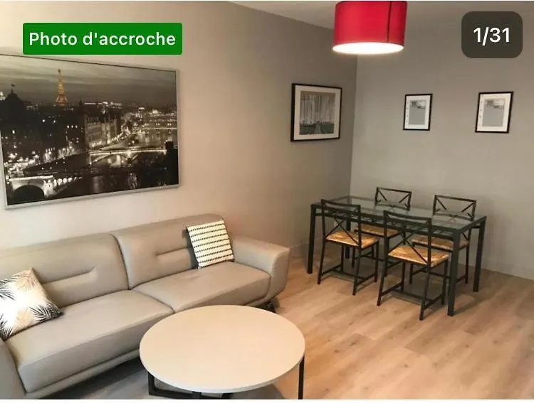 Pavillon 1 A 4 Personnes Chez L'Habitant Parfait Pour Une Famille Bagneux  Apartment
